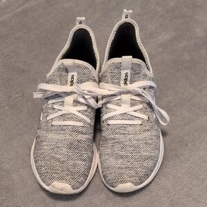 Adidas Cloud Foam Gray And White Knit Sneakers For Women Size 8.5